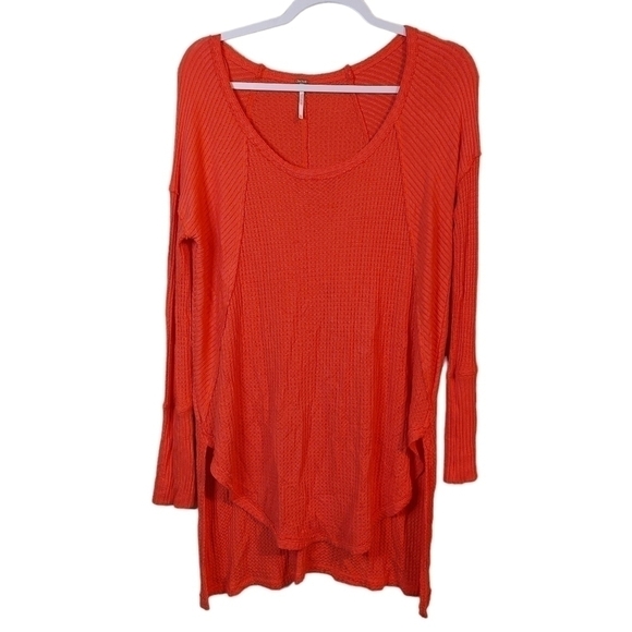 Free PEOPLE LONG SLEEVE CATALINA V-NECK THERMAL TOP- M - Picture 2 of 5